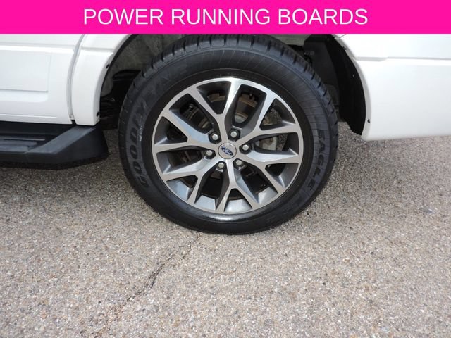 Used 2016 Ford Expedition XLT w/ Equipment Group 202A RWD image 15