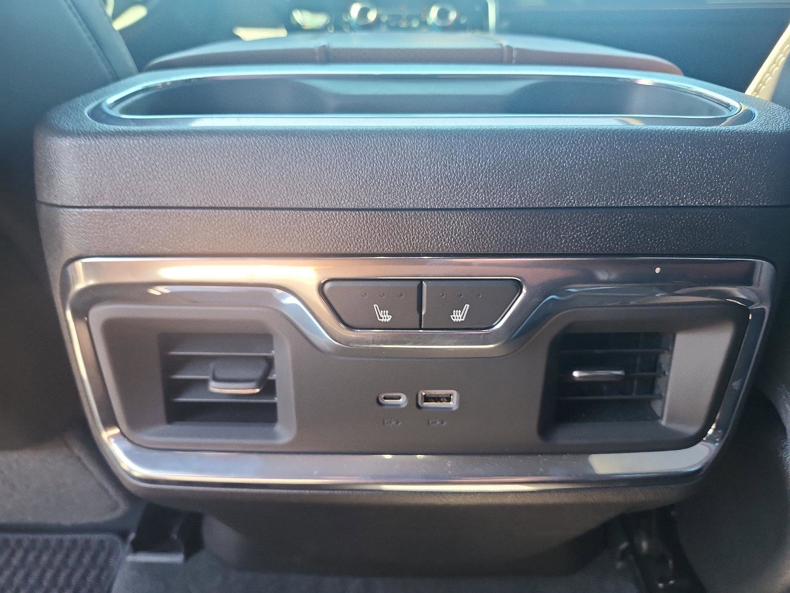 Used 2025 GMC Sierra 2500 Denali Ultimate AWD/4WD image 14