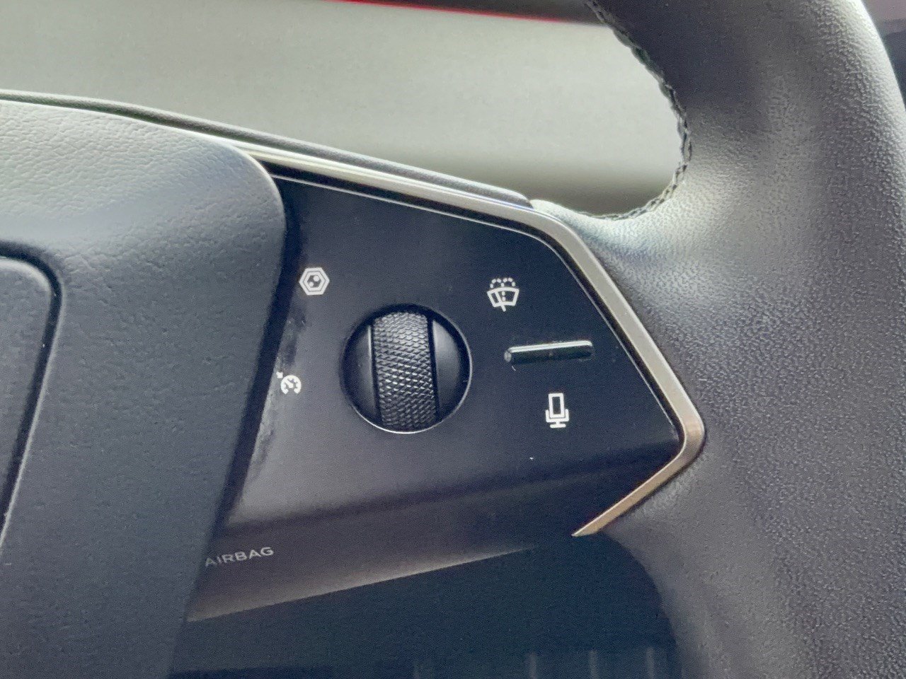 Used 2025 Tesla Cybertruck AWD Crew Cab image 19