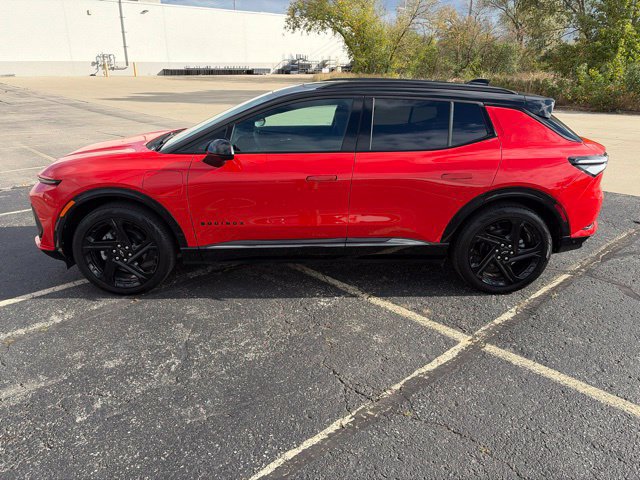 Used 2026 Chevrolet Equinox EV RS w/ Active Safety Package 3 AWD/4WD image 3