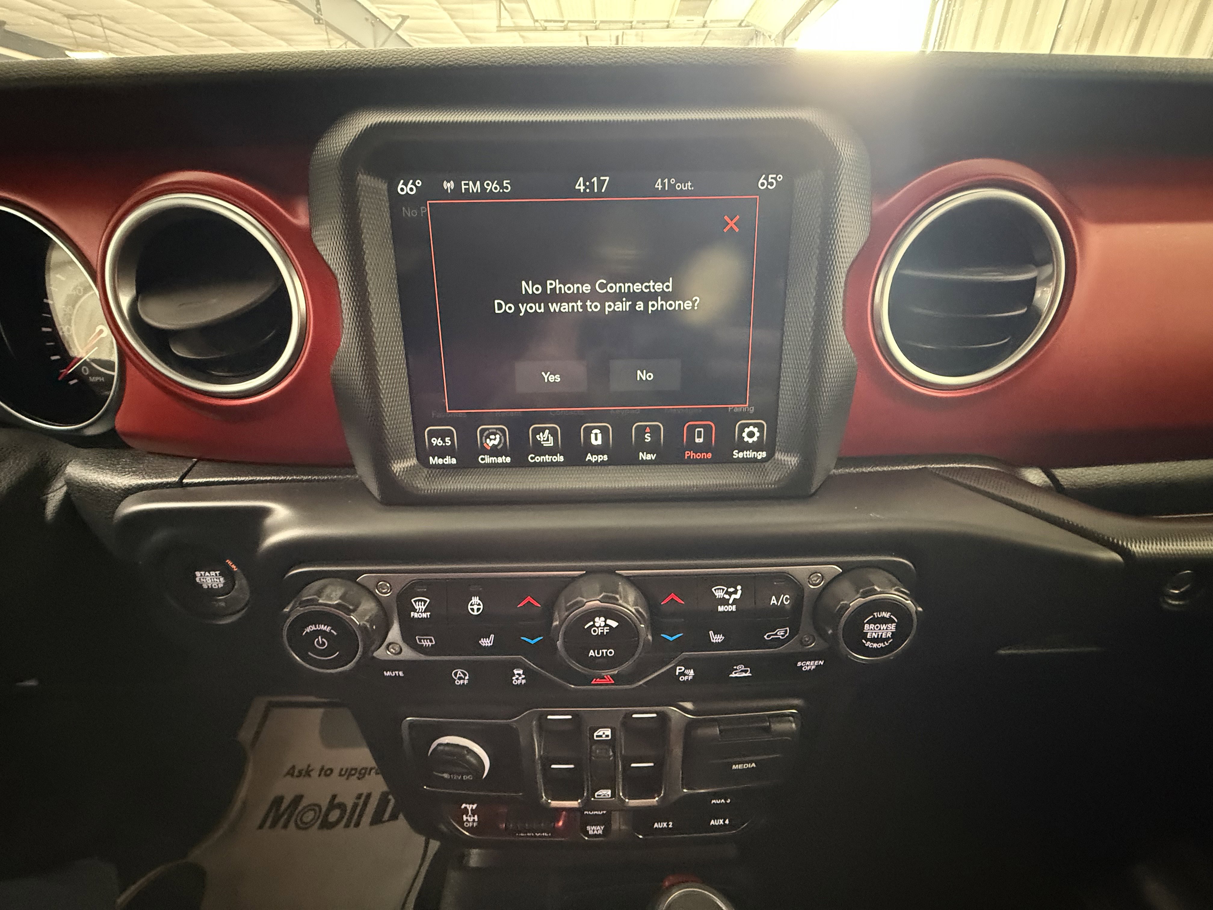 Used 2021 Jeep Wrangler Unlimited Rubicon AWD/4WD image 32