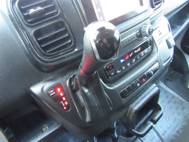 Used 2025 RAM ProMaster 2500 w/ Convenience Group image 32