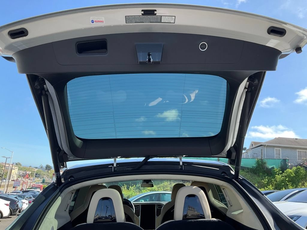 Used 2016 Tesla Model X 75D AWD/4WD image 10