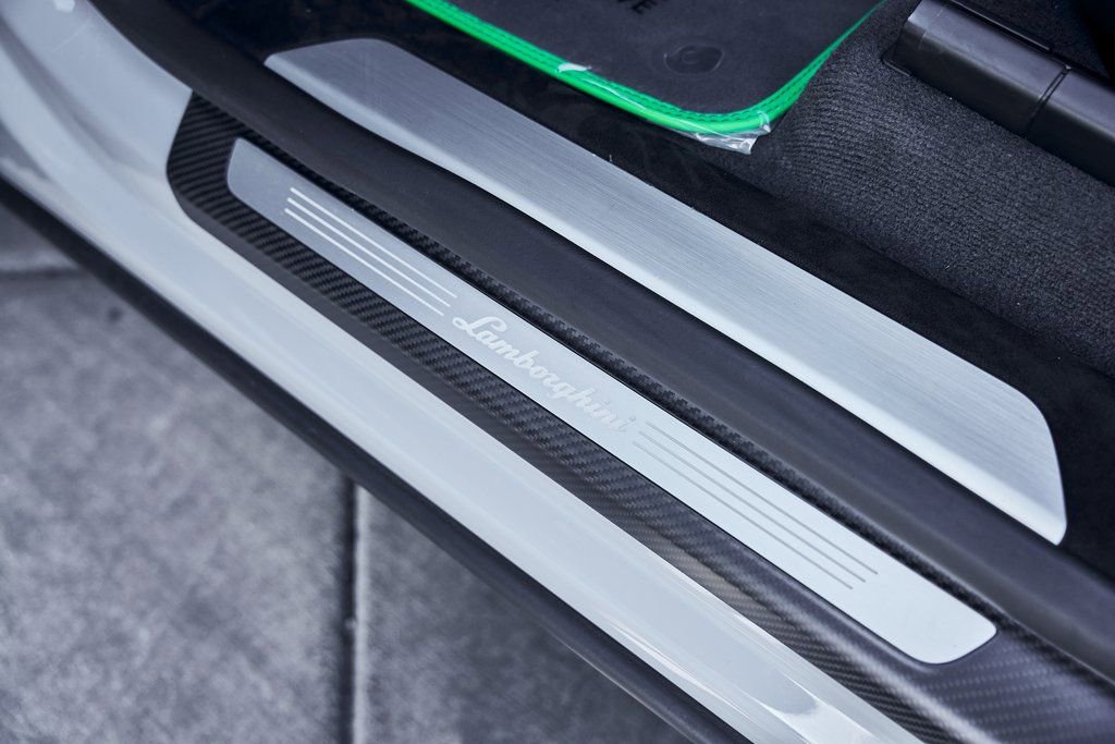 Used 2024 Lamborghini Urus Performante image 45