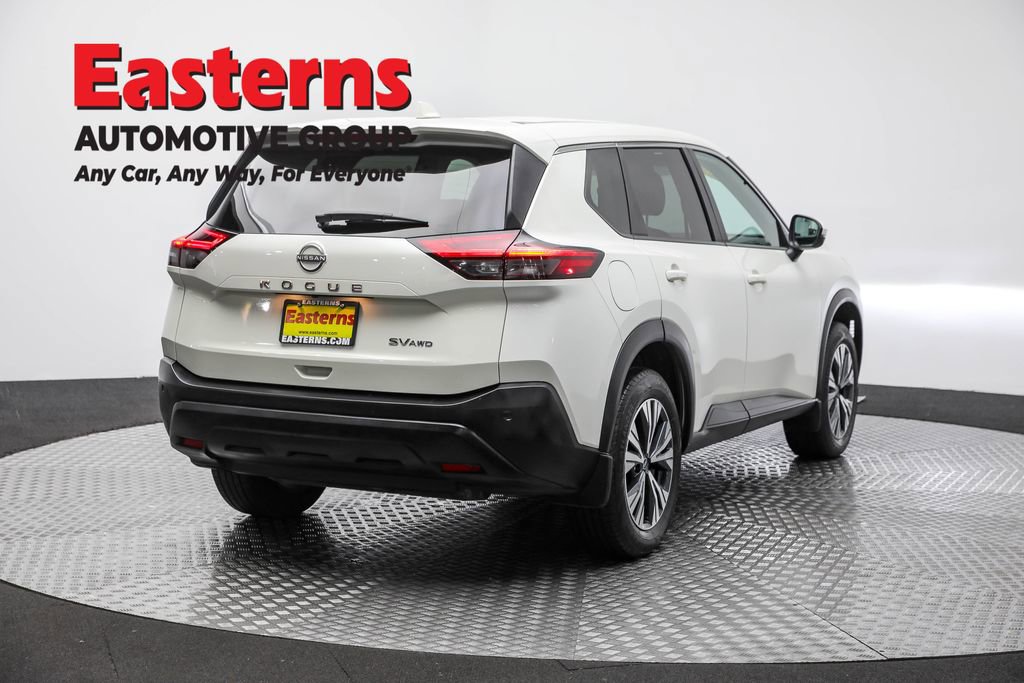 Used 2022 Nissan Rogue SV image 6