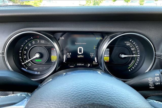 Used 2022 Jeep Wrangler Unlimited Sahara w/ Cold Weather Group AWD/4WD image 10