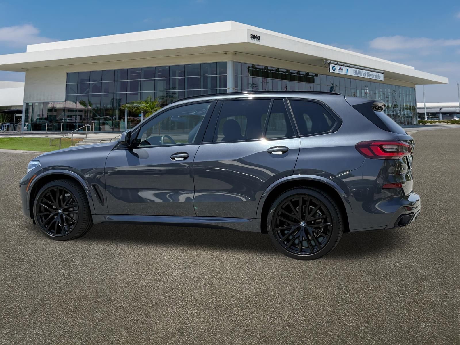 Used 2020 BMW X5 xDrive40i w/ M Sport Package AWD/4WD image 7