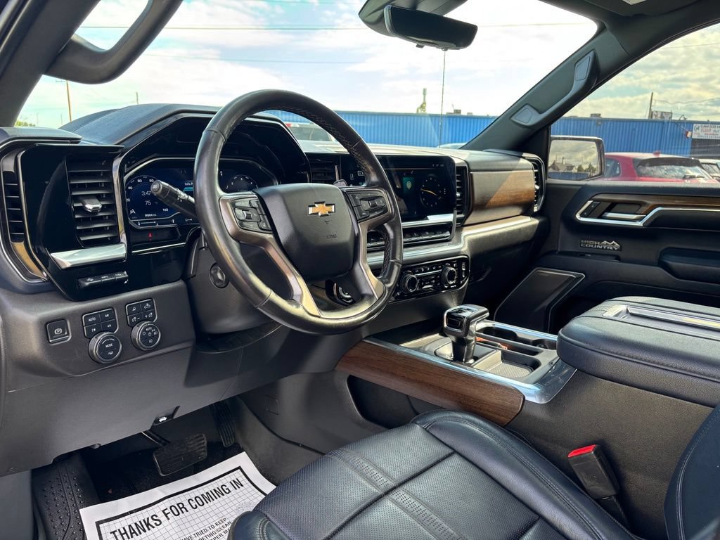 Used 2022 Chevrolet Silverado 1500 High Country w/ High Country Premium Package AWD/4WD image 10