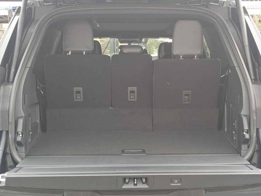 New 2026 Ford Expedition Platinum w/ Stealth Appearance Package image 13