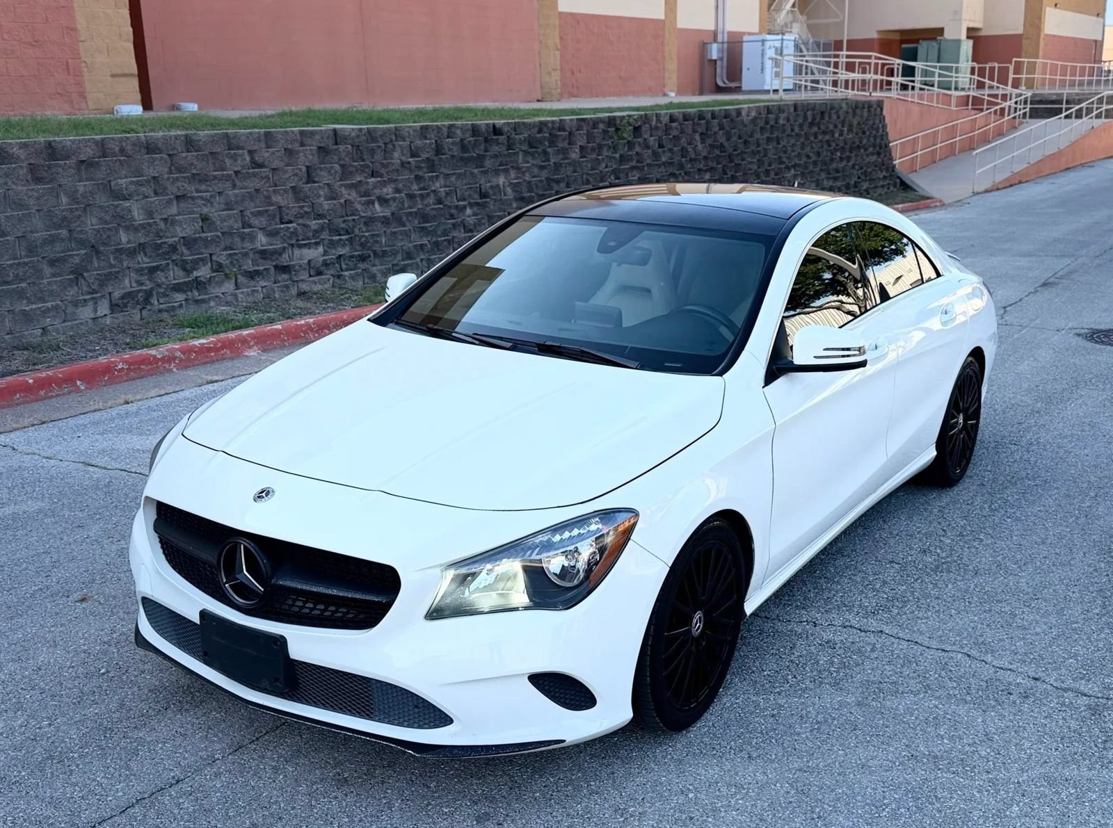 Used 2017 Mercedes-Benz CLA 250 image 34