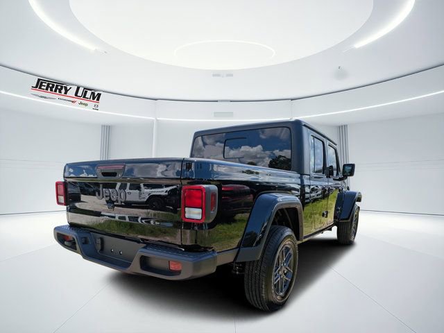 New 2025 Jeep Gladiator Sport image 3