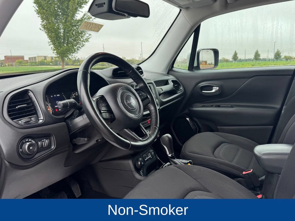 Used 2017 Jeep Renegade Altitude AWD/4WD image 9
