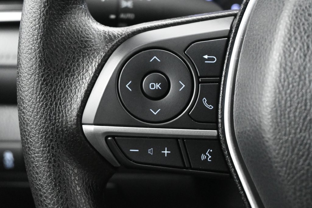 Used 2024 Toyota Camry LE FWD image 6