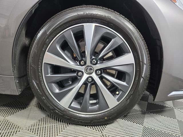 Used 2022 Lexus LS 500 AWD w/ Accessory Package (Z2) image 39