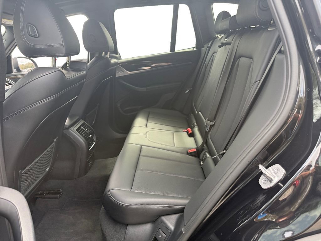 Used 2024 BMW X3 sDrive30i image 13