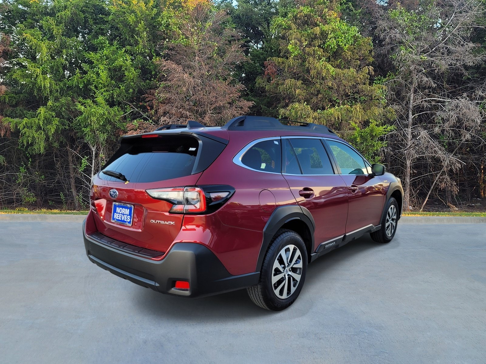 Certified 2025 Subaru Outback Premium AWD/4WD image 17