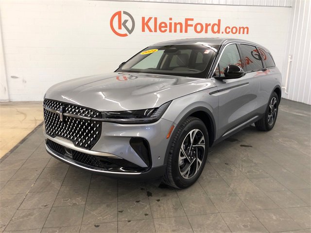 Used 2024 Lincoln Nautilus Premier w/ Equipment Group 102A image 3