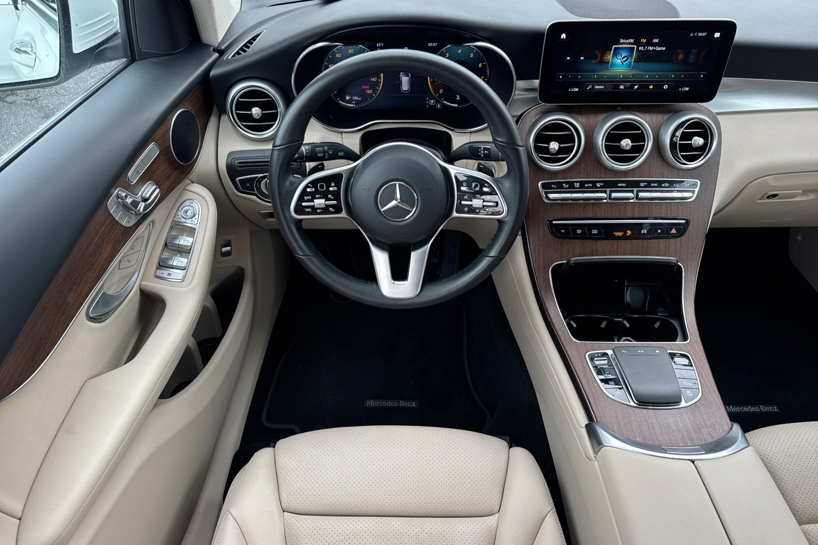 Used 2022 Mercedes-Benz GLC 300 4MATIC image 12