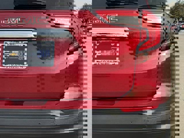 Used 2023 GMC Terrain SLE w/ Driver Convenience Package image 8