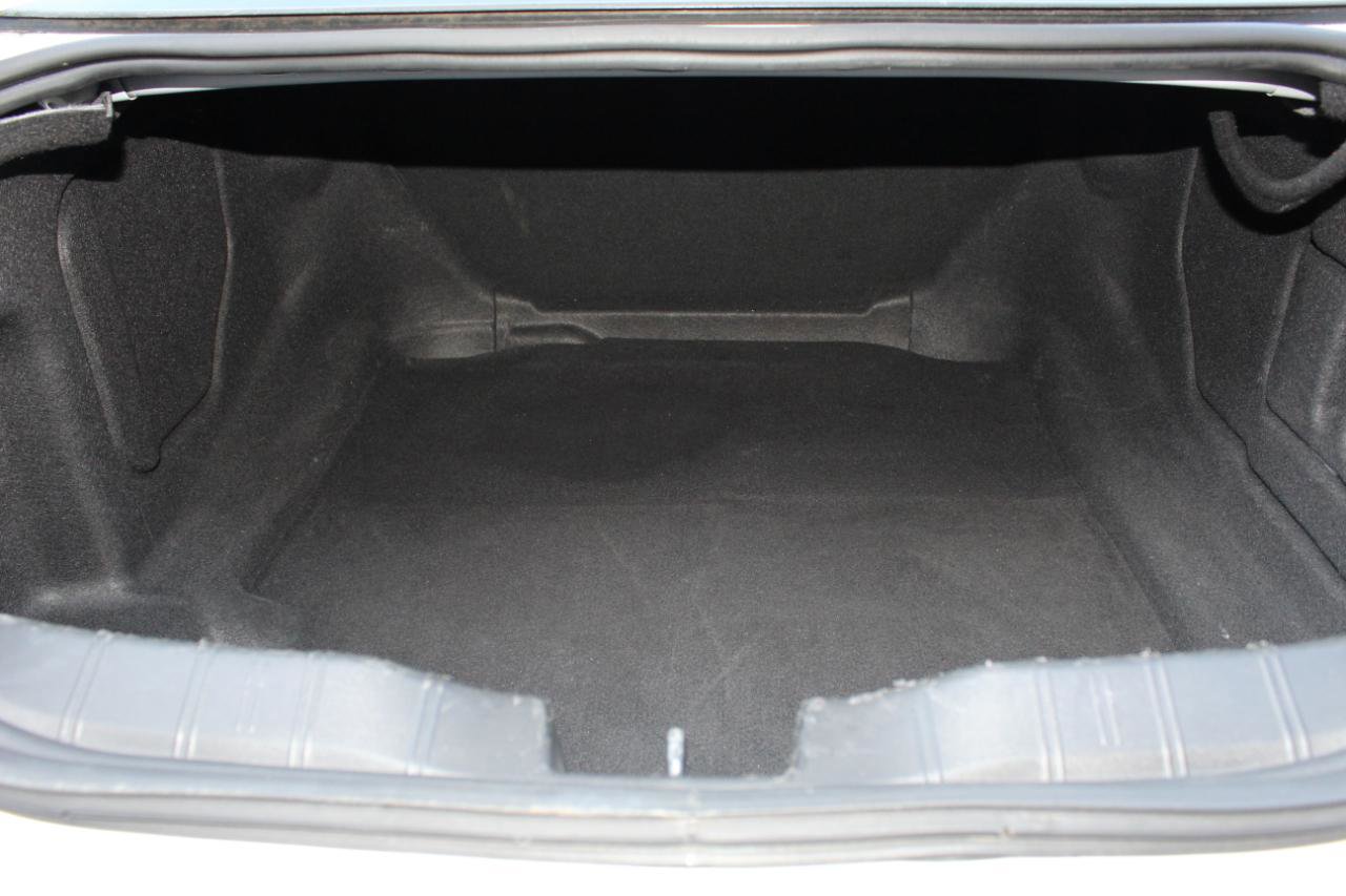 Used 2019 Chevrolet Camaro LT w/ Technology Package image 35