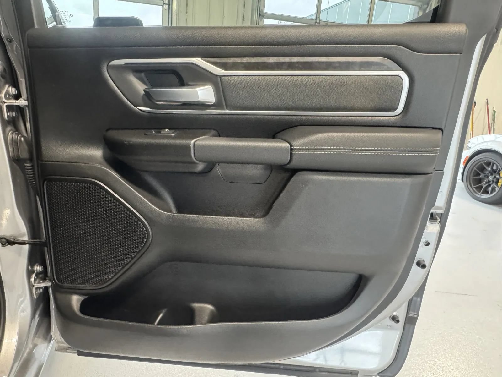 Used 2022 RAM 1500 Big Horn AWD/4WD image 17