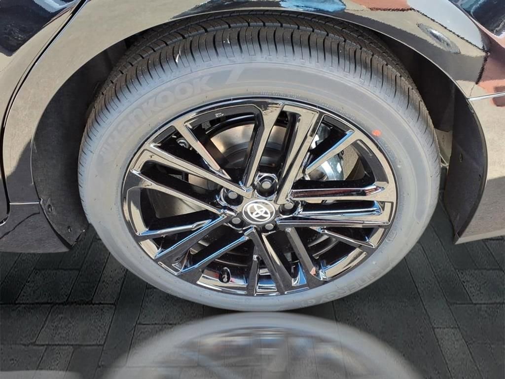 New 2026 Toyota Camry SE image 7