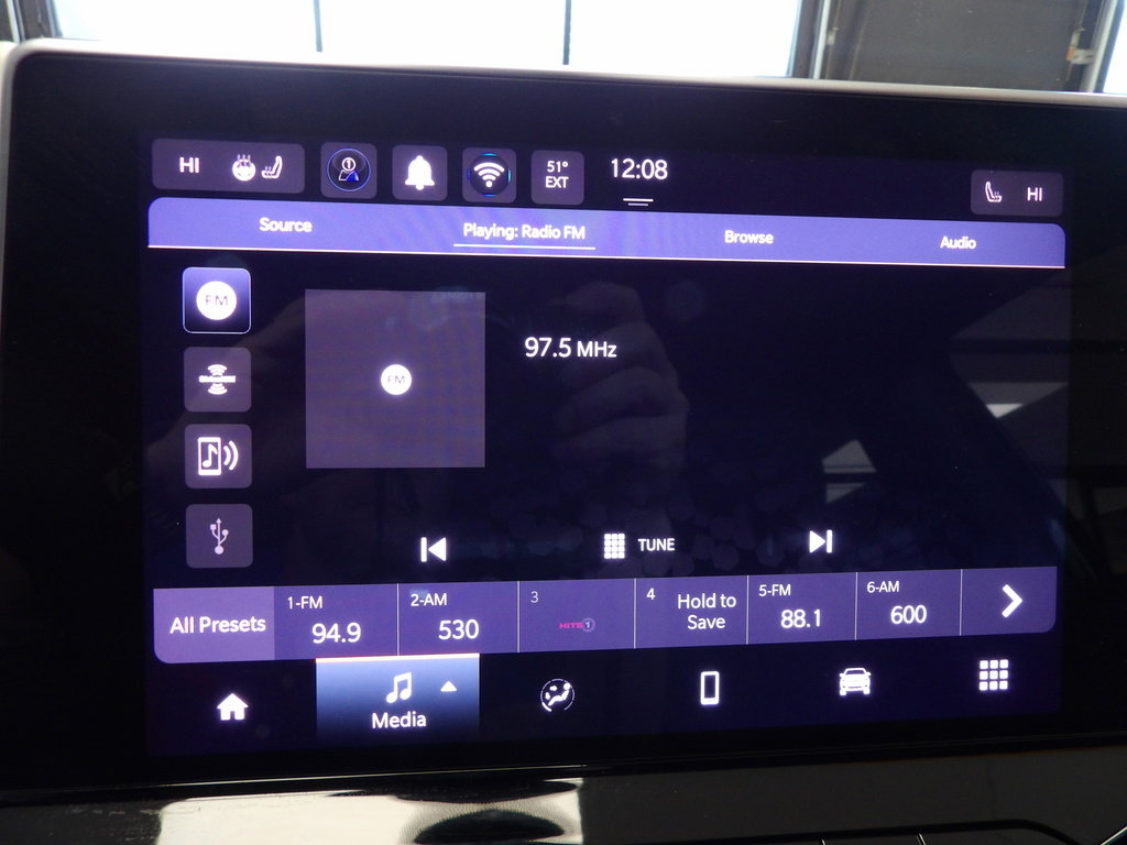 Used 2025 Jeep Compass Limited image 36