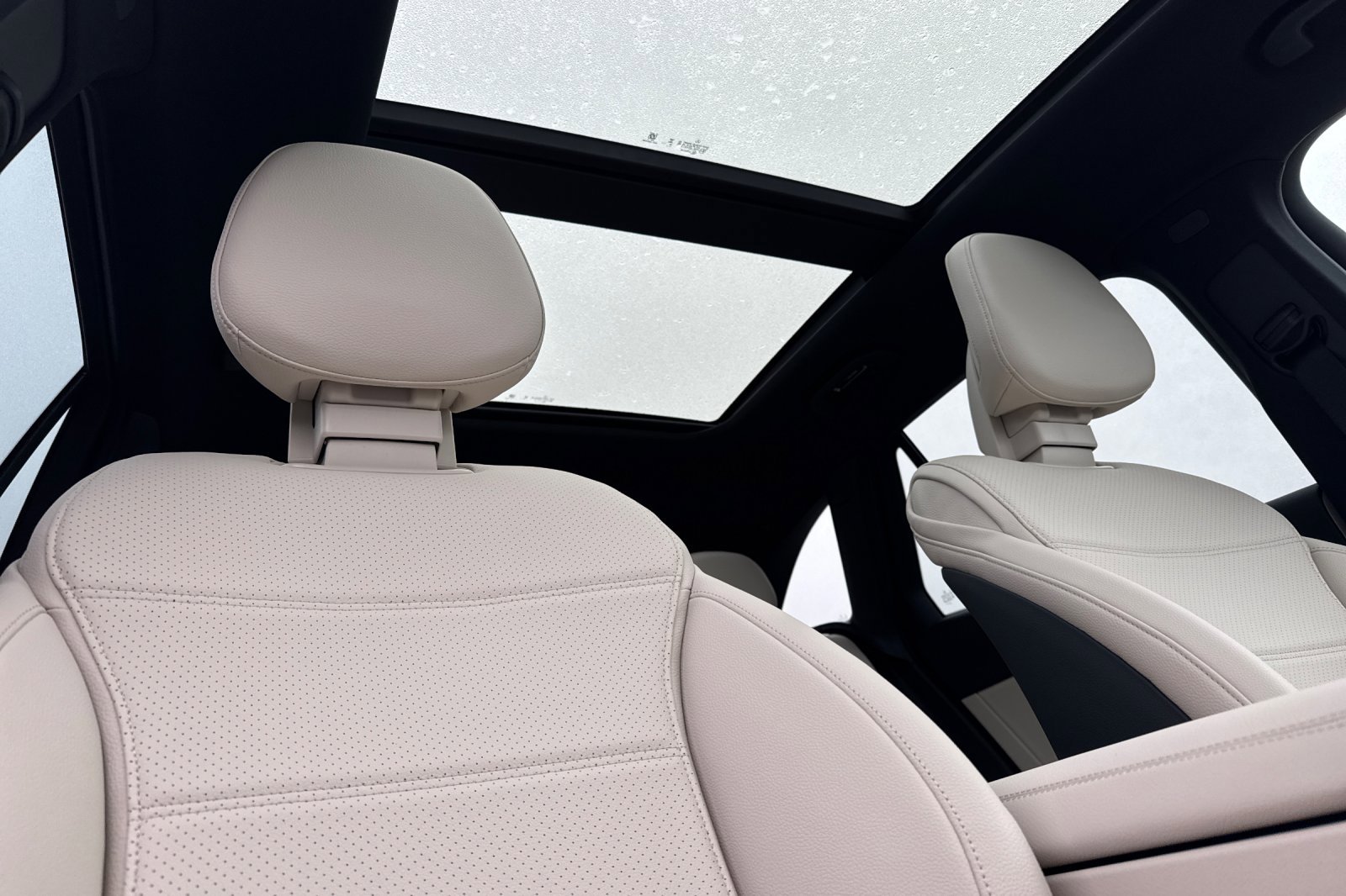 New 2026 Mercedes-Benz GLC 300 4MATIC image 17