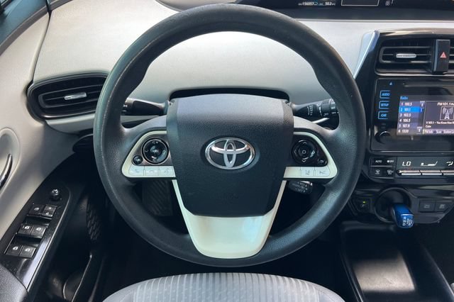Used 2017 Toyota Prius Four FWD image 15