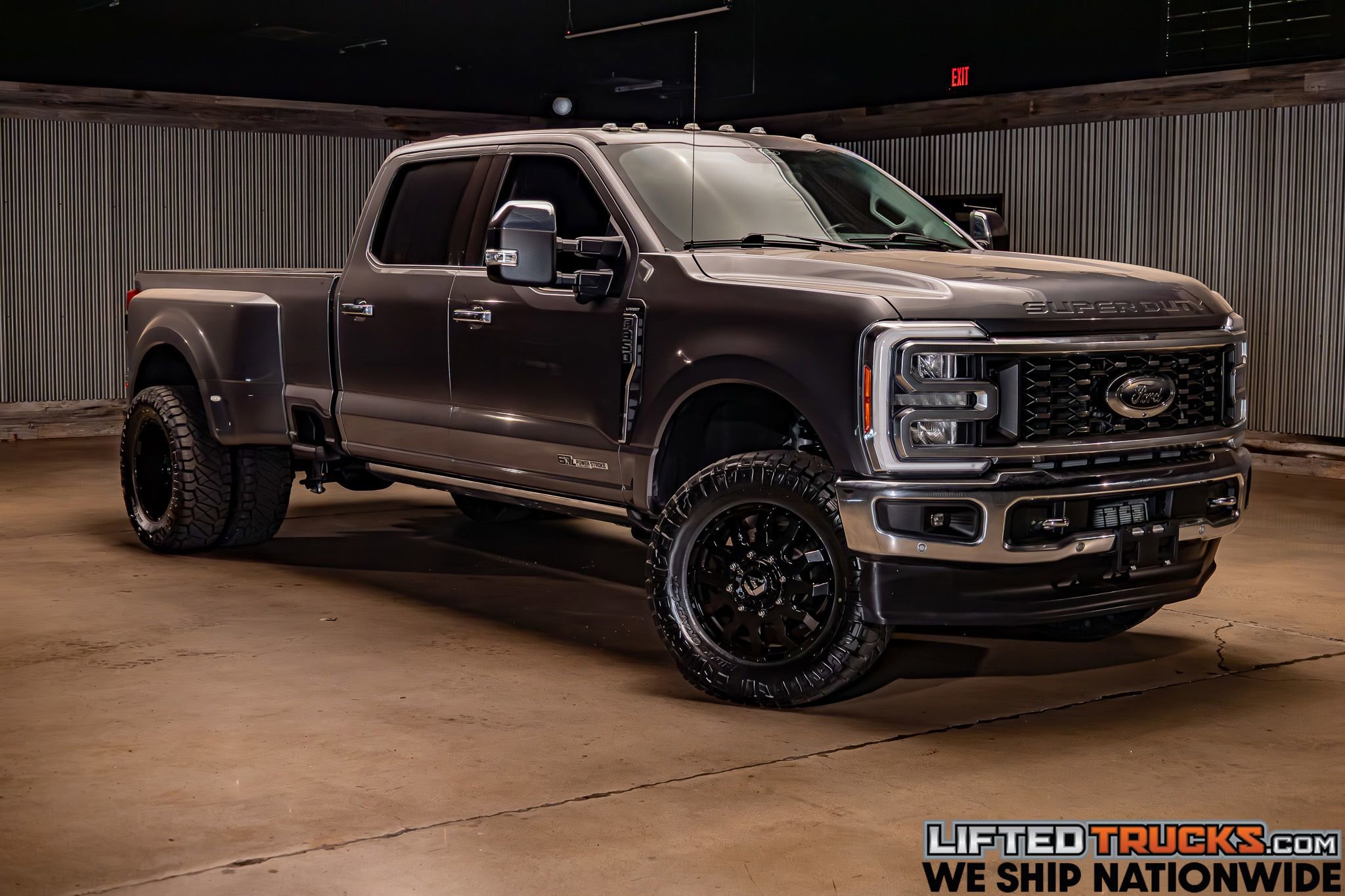 Used 2023 Ford F350 Lariat w/ Lariat Ultimate Package AWD/4WD image 1