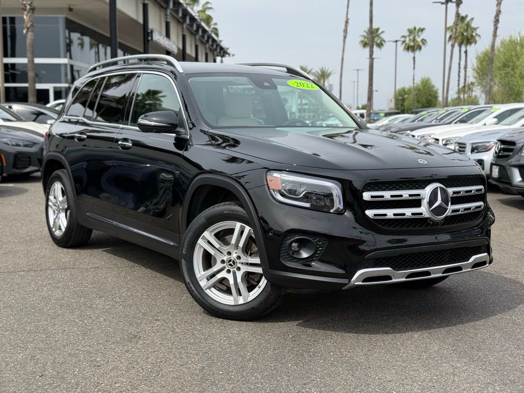 Certified 2022 Mercedes-Benz GLB 250 4MATIC image 1