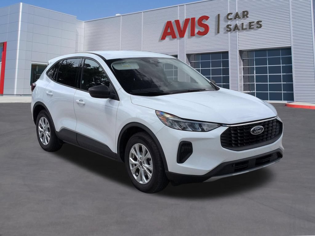 Used 2025 Ford Escape Active FWD image 3