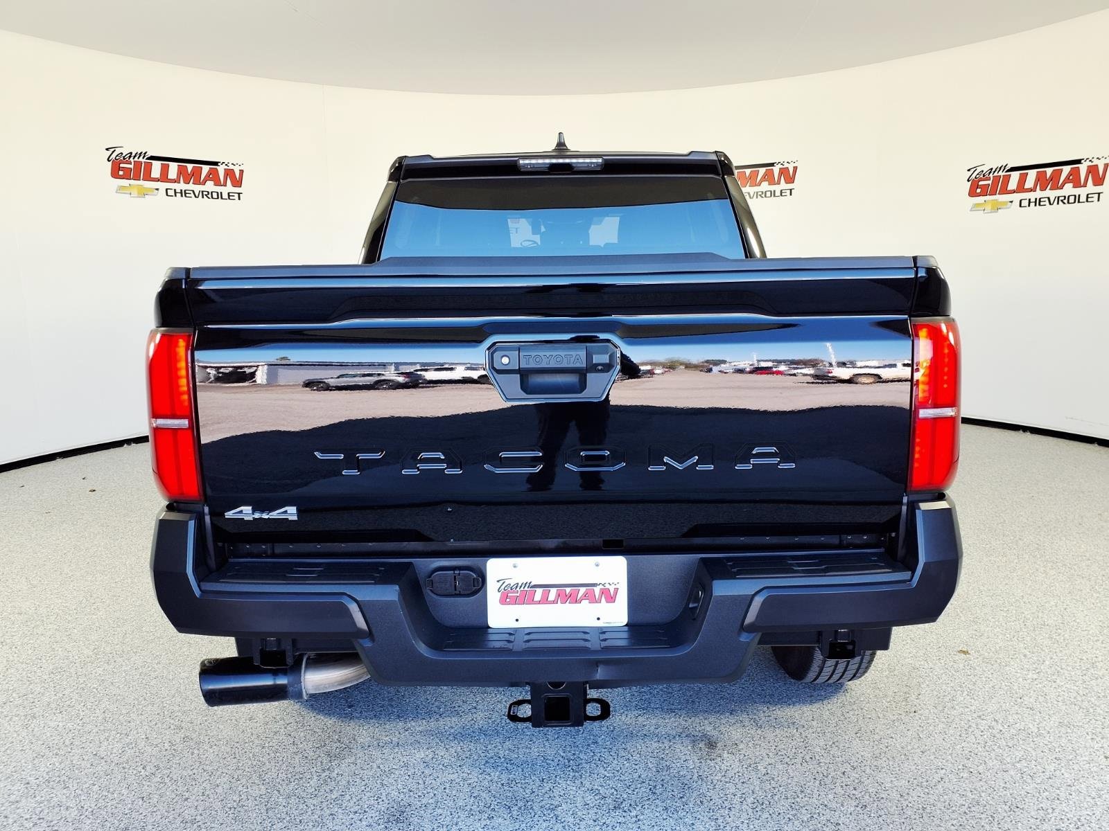 Used 2024 Toyota Tacoma SR image 6