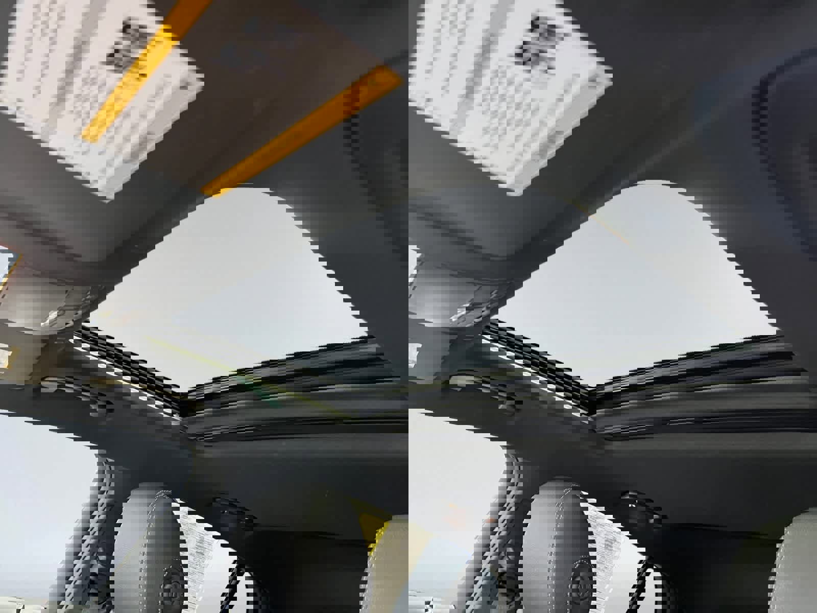 Used 2023 Mercedes-Benz GLC 300 4MATIC image 11