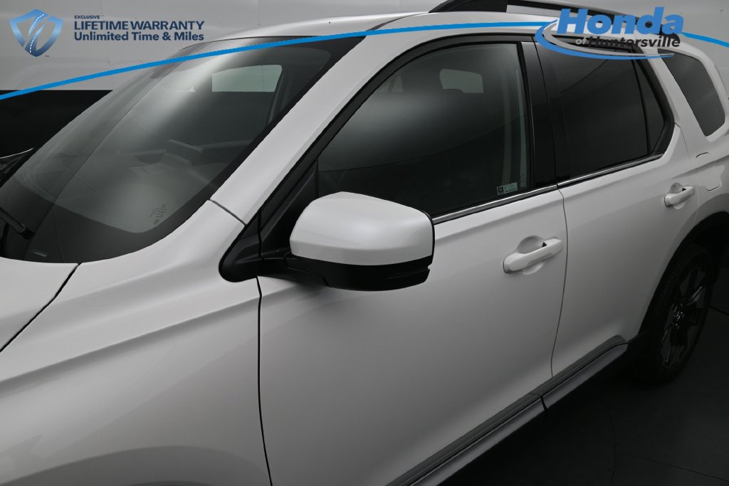 New 2026 Honda Pilot Touring image 15