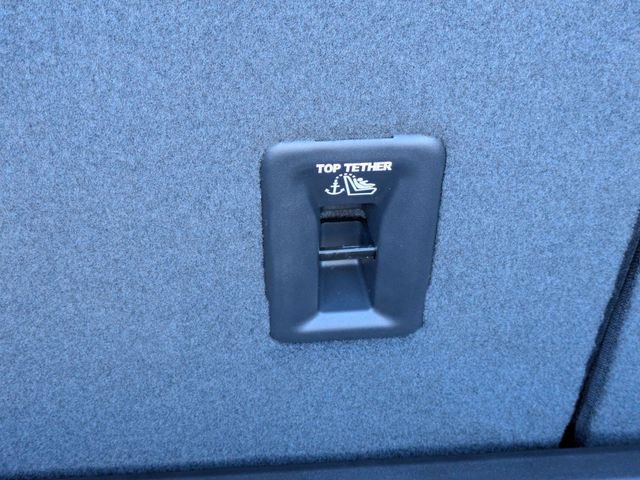 New 2026 Chevrolet Equinox EV LT w/ Comfort Package FWD image 31