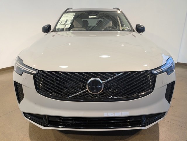 New 2026 Volvo XC90 B6 Ultra image 2