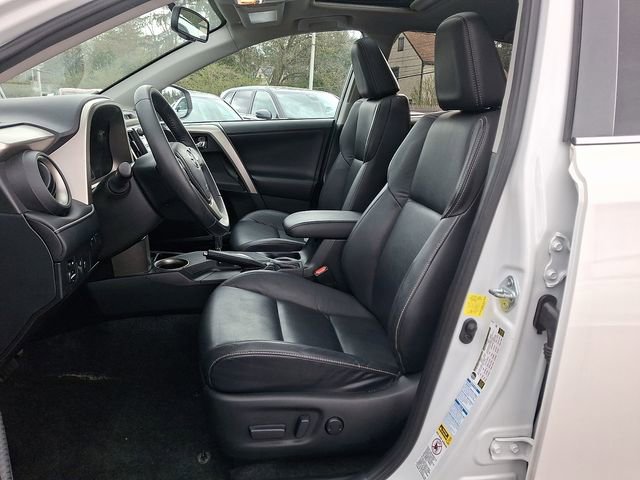 Used 2015 Toyota RAV4 Limited image 12