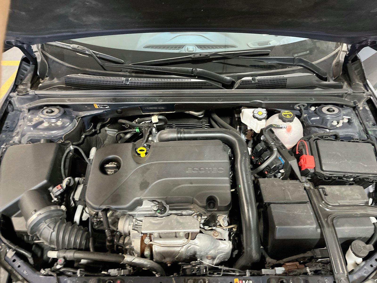 Used 2025 Chevrolet Malibu RS FWD image 29