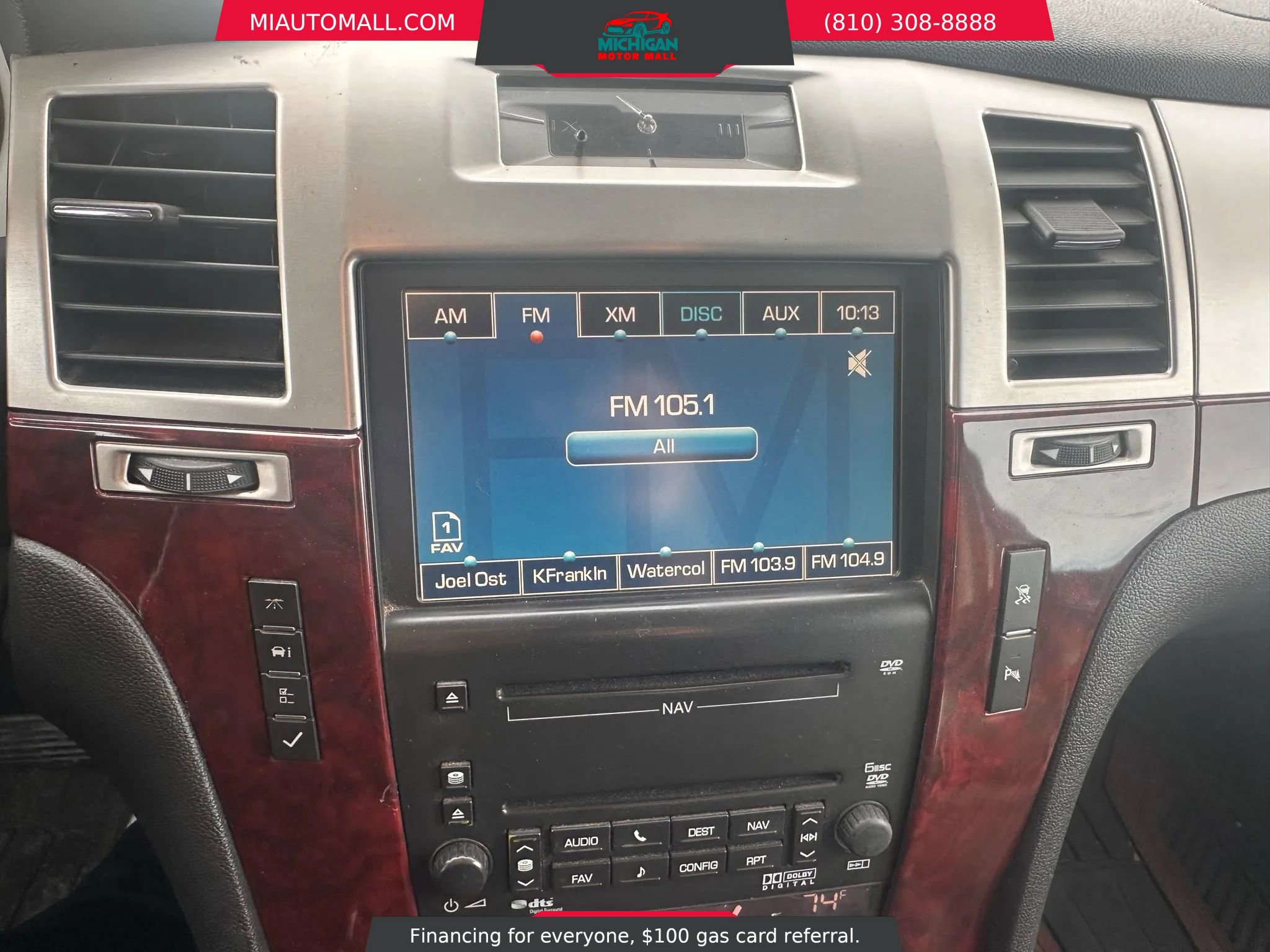 Used 2010 Cadillac Escalade Luxury image 13