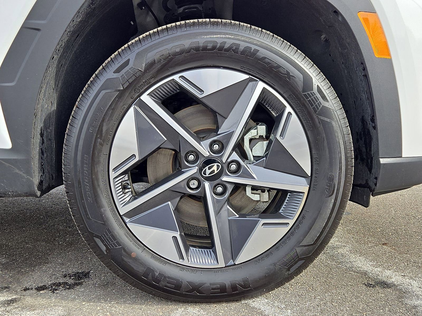 Certified 2025 Hyundai Tucson SEL image 32