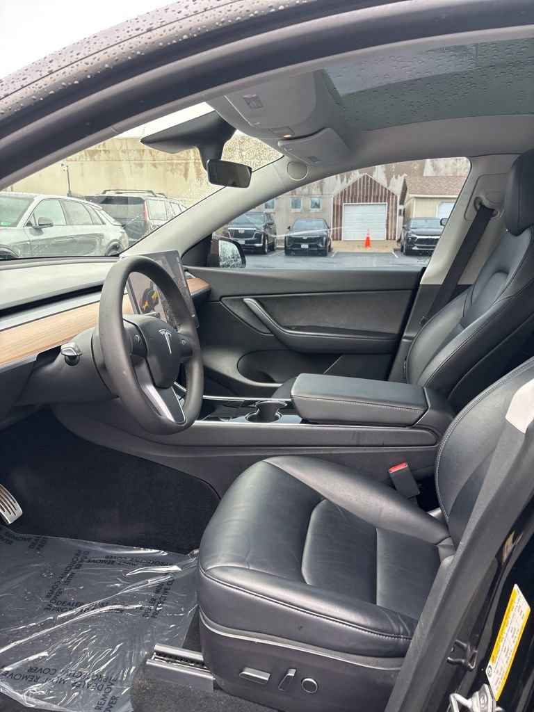 Used 2021 Tesla Model Y Long Range image 5