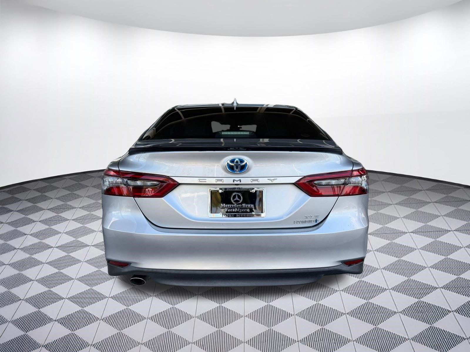 Used 2023 Toyota Camry XLE FWD image 10