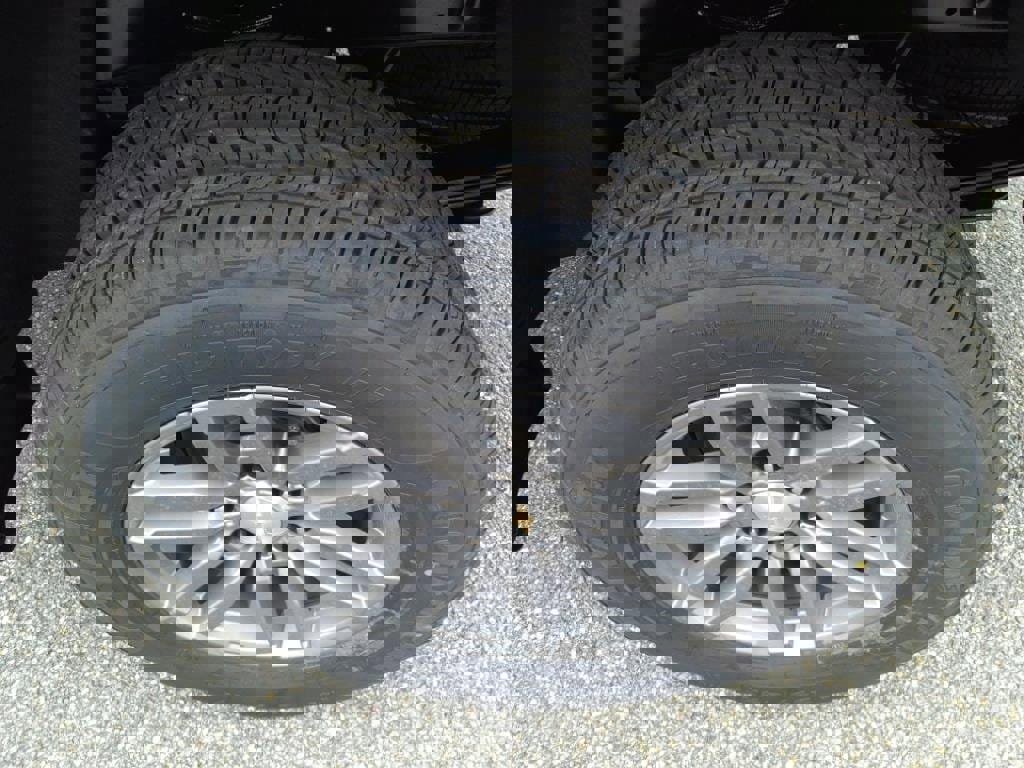 New 2025 Chevrolet Colorado LT w/ Advanced Trailering Package image 9