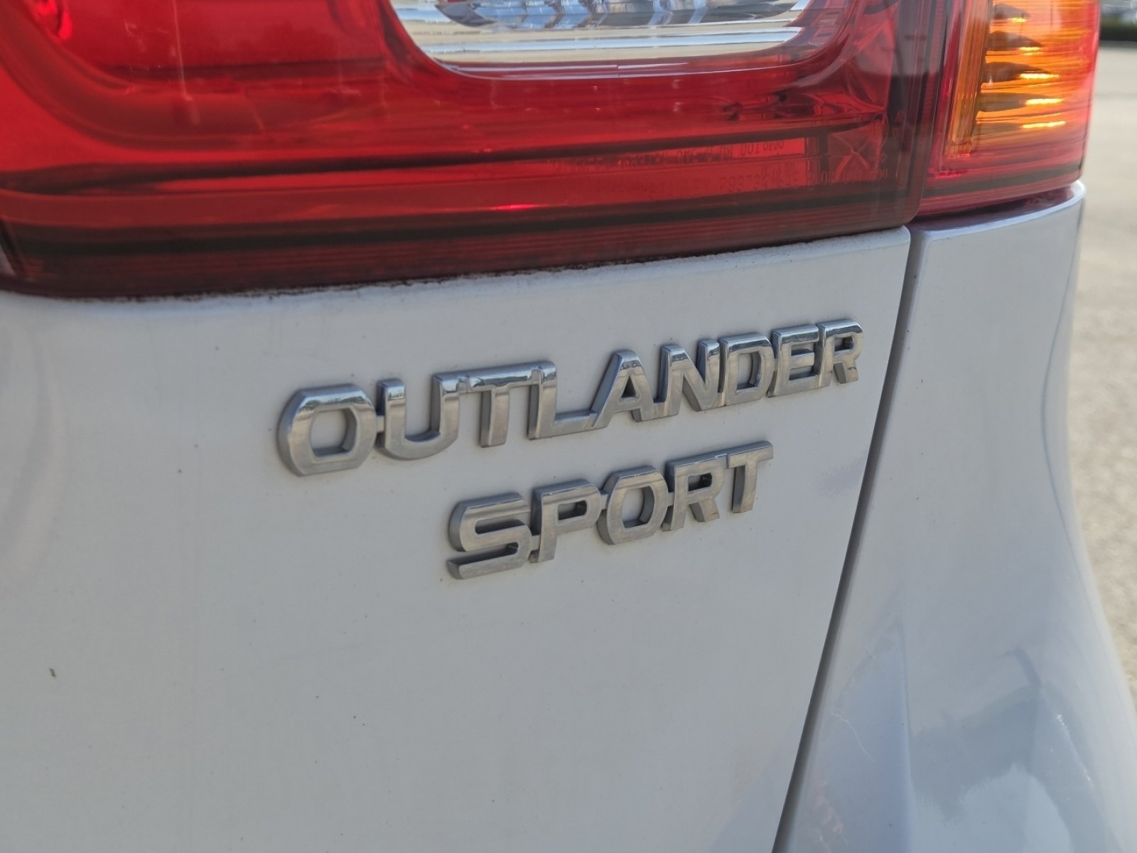 Used 2014 Mitsubishi Outlander Sport ES FWD image 8
