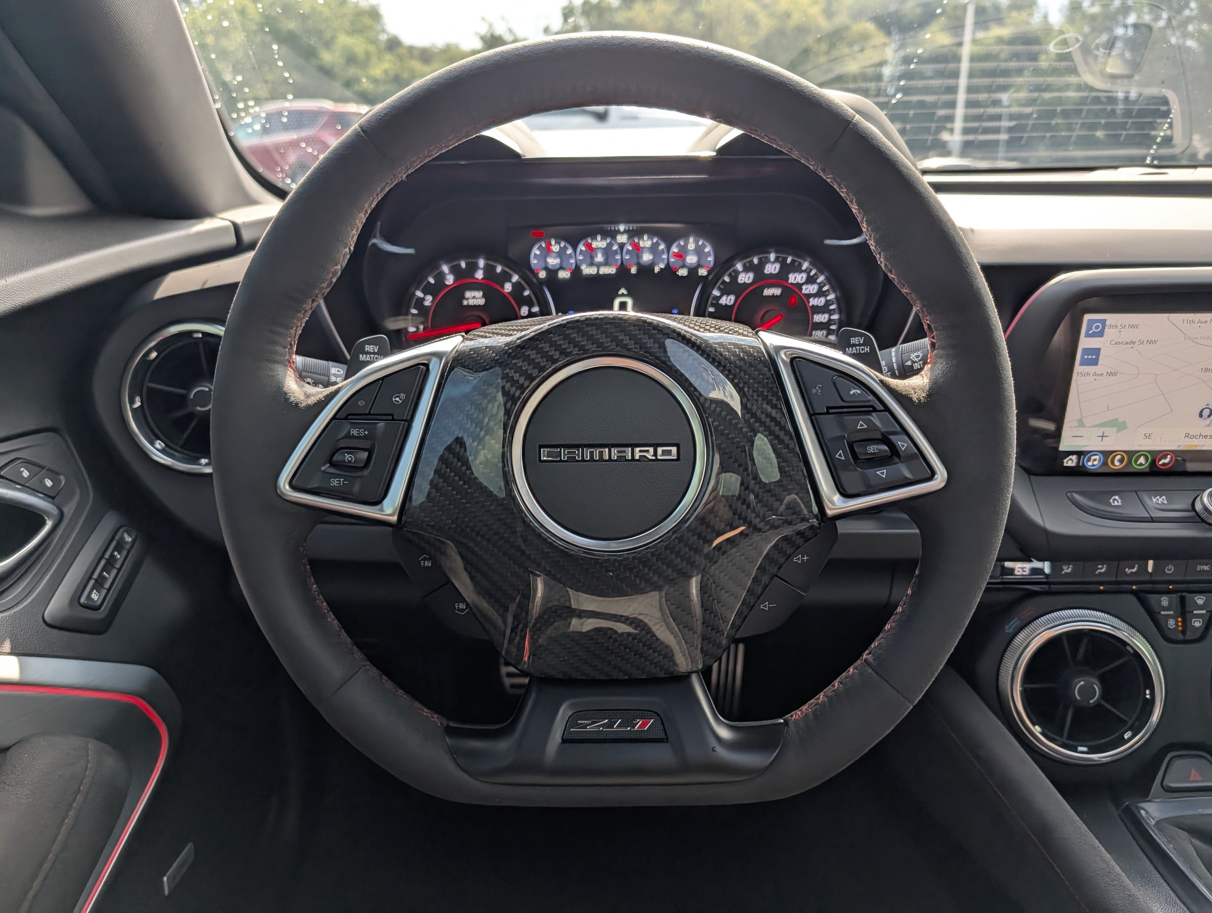 Used 2019 Chevrolet Camaro ZL1 RWD image 25