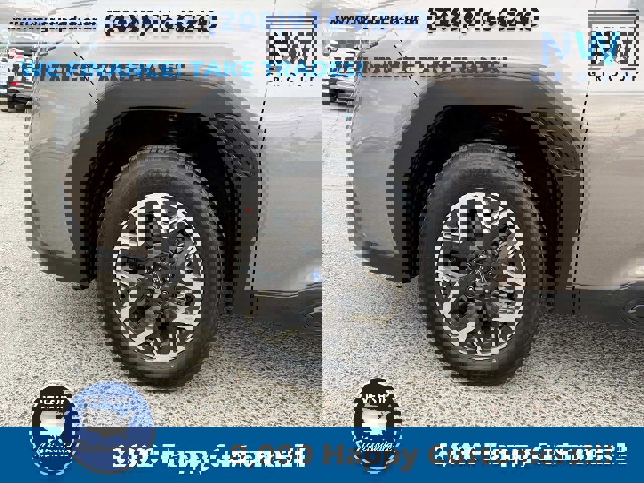 Used 2025 Subaru Forester Premium w/ Convenience Package #1 image 16