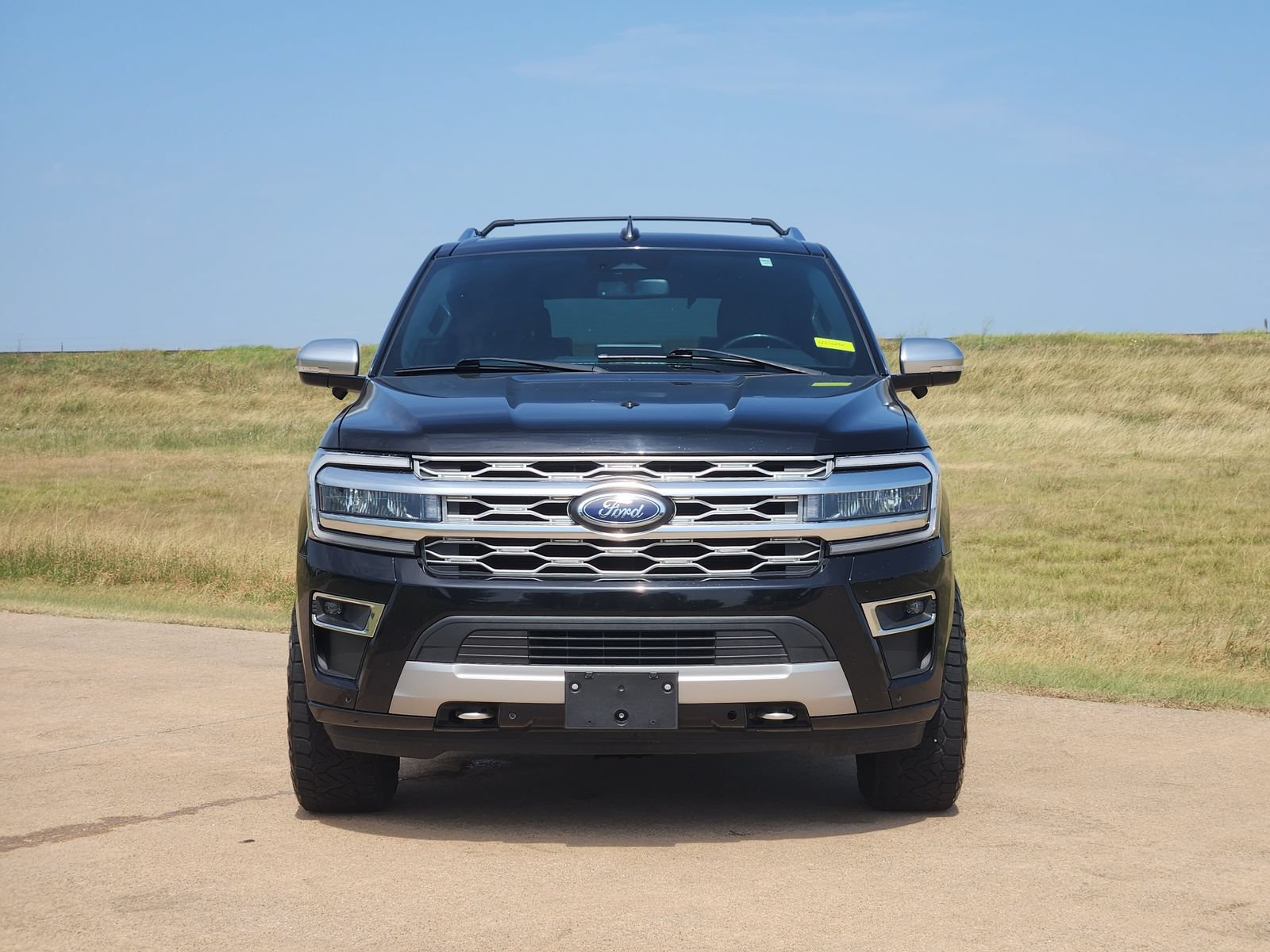 Used 2023 Ford Expedition Platinum AWD/4WD image 6
