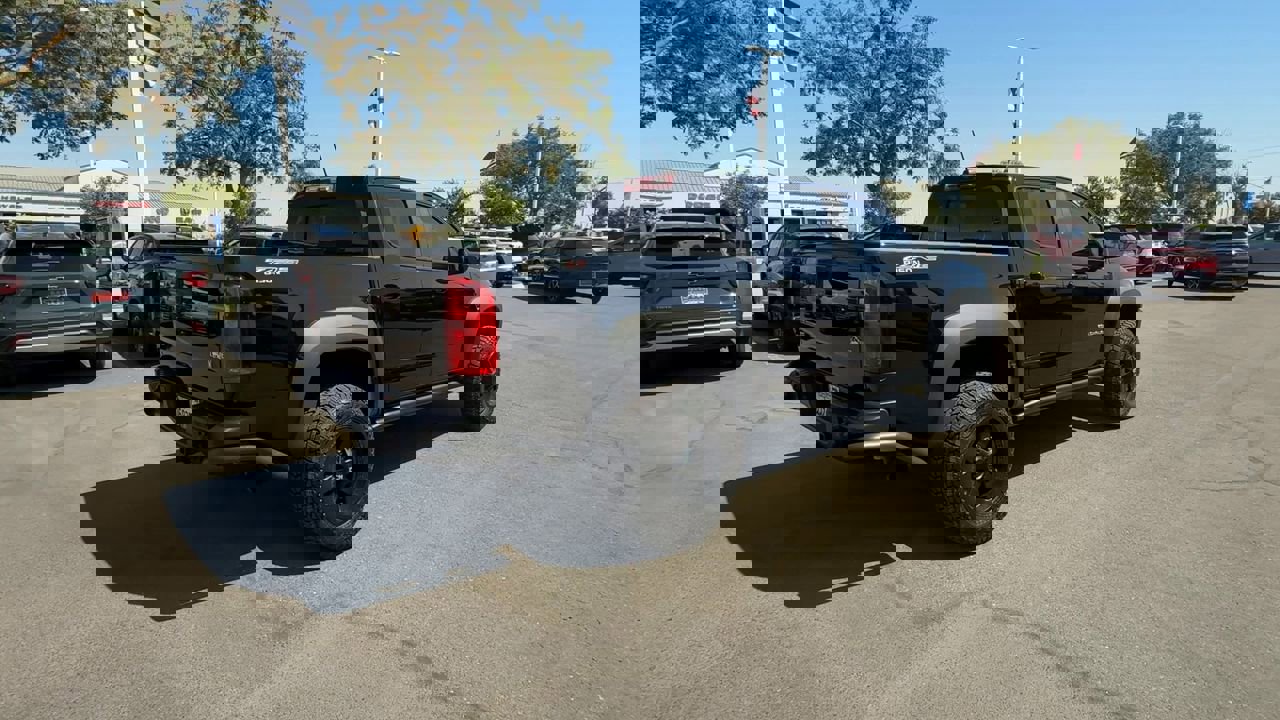 Used 2021 Chevrolet Colorado ZR2 w/ Colorado ZR2 Bison Edition image 7