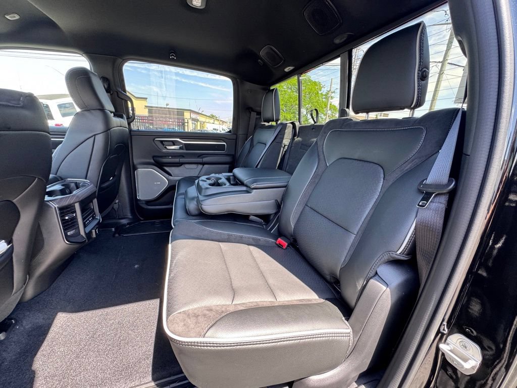 New 2026 RAM 1500 Laramie AWD/4WD image 16